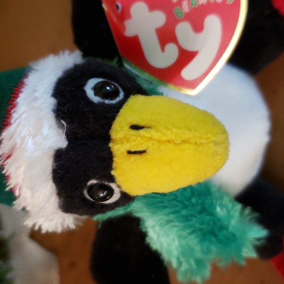 🎅 Vintage TY Jingles Beanies 'Toboggan' Penguin 2004 with tags - Picture 11 of 12